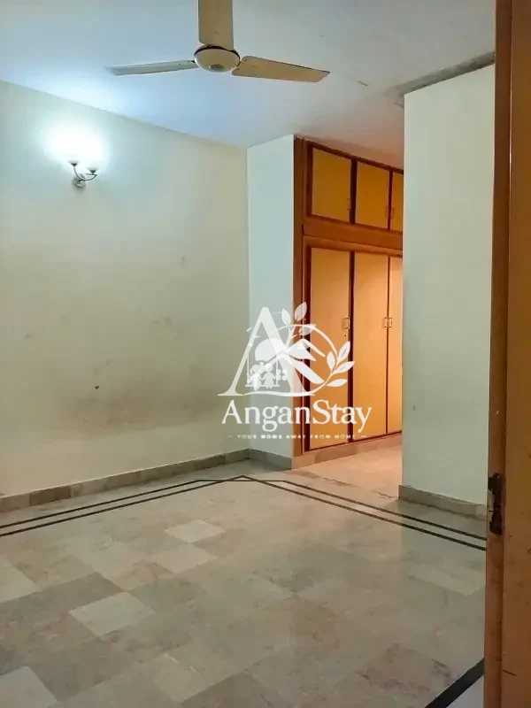 House for Rent in G-11 Islamabad | Spacious Home | Prime Location in G-11, Islamabad photo 3