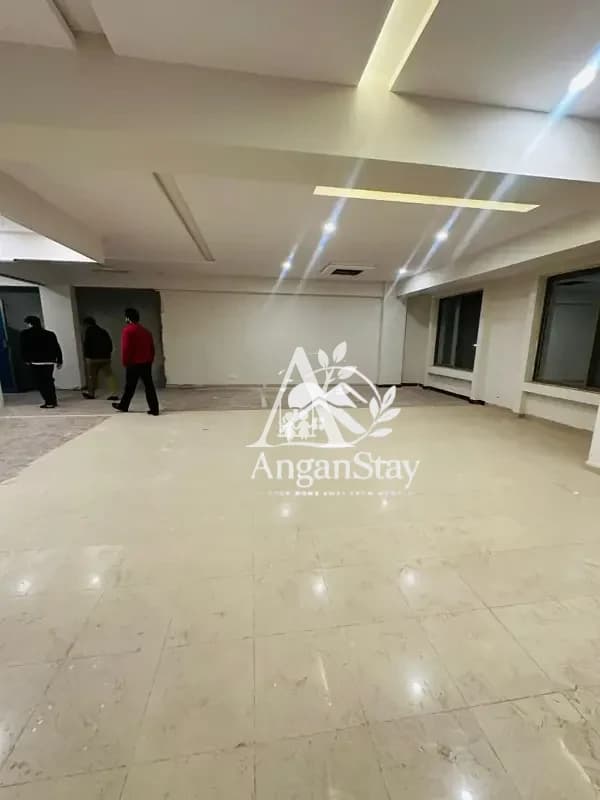 1700 Sq Ft Hall for Rent in G-11 Markaz Islamabad | Prime Location | Commercial Space | Office Setup | Main Markaz in G-11, Islamabad photo 2