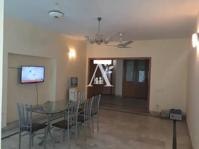 Girls Hostel for Rent in G-6 Islamabad | Blue Area Hostel in G-6, Islamabad photo 5