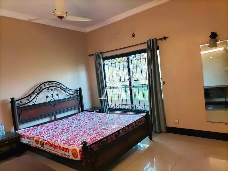 House for Rent in G-10 Islamabad | Drawing Dining TV Lounge Kitchen | Spacious Home in G-10, Islamabad