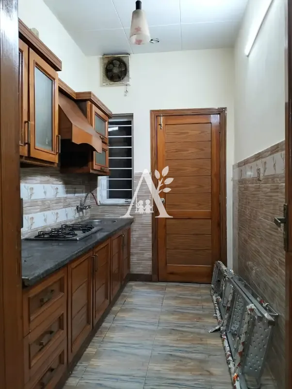 Upper Portion House for Rent in G-13/1 Islamabad | 4 Marla House | Spacious Family Living in G-13/1, Islamabad photo 2