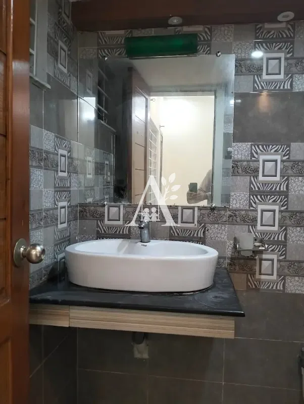 Upper Portion House for Rent in G-13/1 Islamabad | 4 Marla House | Spacious Family Living in G-13/1, Islamabad photo 5