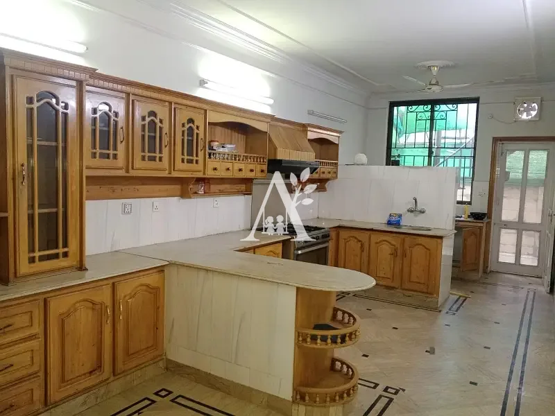 House for Rent in G-10 Islamabad | Luxury Living | Prime Sector | Ready to Move in G-10, Islamabad photo 2