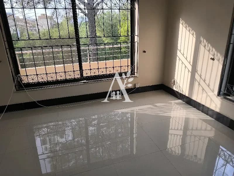 House for Rent in G-9 Islamabad | Drawing Dining TV Lounge Kitchen | Spacious Home in G-9, Islamabad photo 4