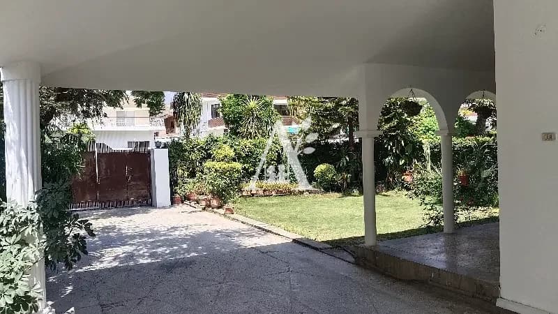 5 Bed Furnished Apartment for F7/2 | Luxury Living | Fully Serviced in F-7/2, Islamabad