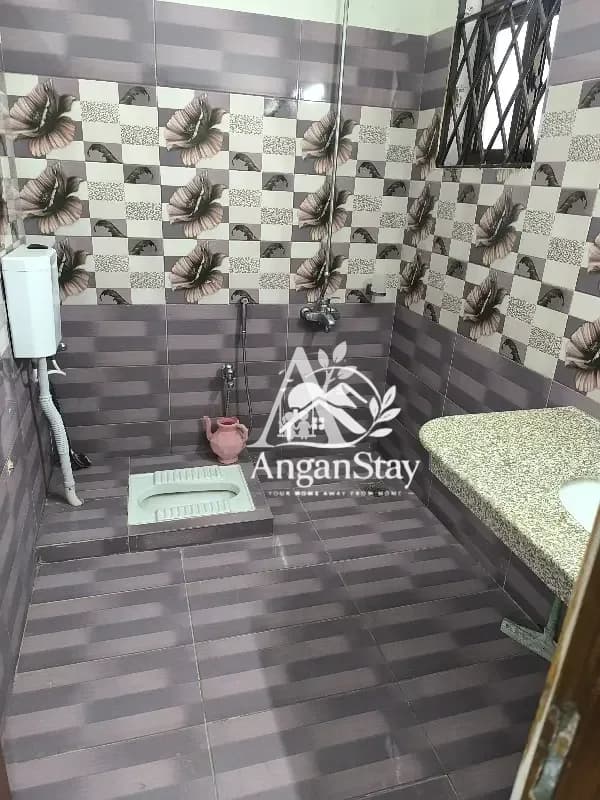 House for Rent in G-10 Islamabad | Spacious Family Home | Prime Sector in G-10, Islamabad photo 5