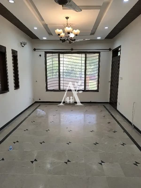 House for Rent in G-10 Islamabad | Drawing Dining TV Lounge Kitchen | Spacious Home in G-10, Islamabad