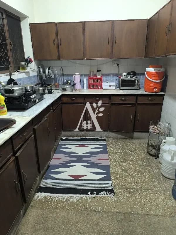 House for Rent in G-10 Islamabad | Drawing Dining TV Lounge | Spacious Family Living in G-10, Islamabad photo 2
