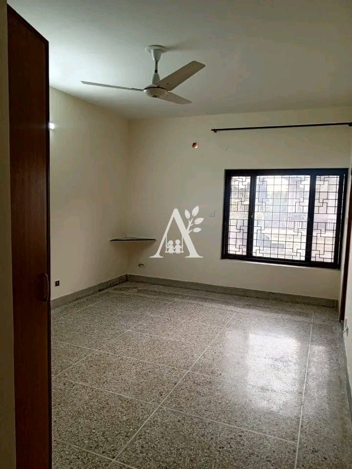 Ground Portion For Rent G-9 in G-9, Islamabad