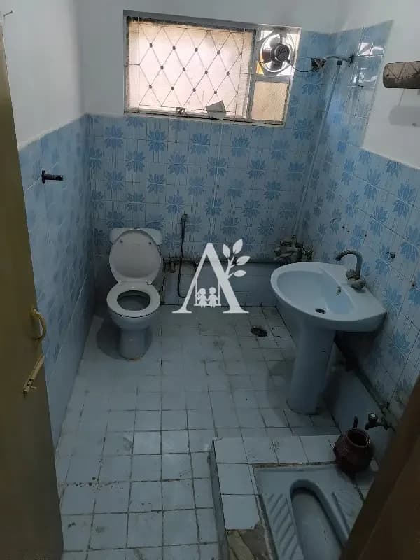 2 Bedroom Upper Portion for Rent in G-10 Islamabad | Drawing Dining TV Lounge Kitchen | Comfortable Living in G-10, Islamabad photo 4
