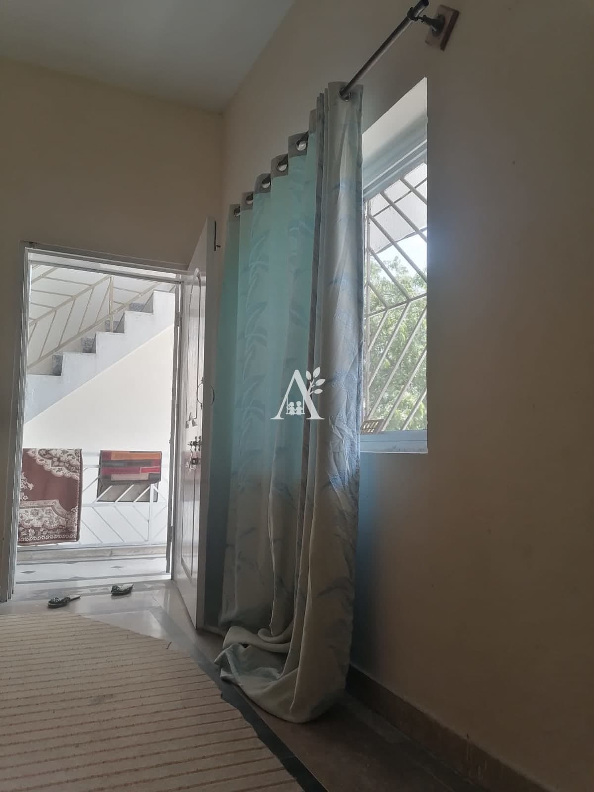 House for rent near satara market G-7 in G-7, Islamabad photo 2