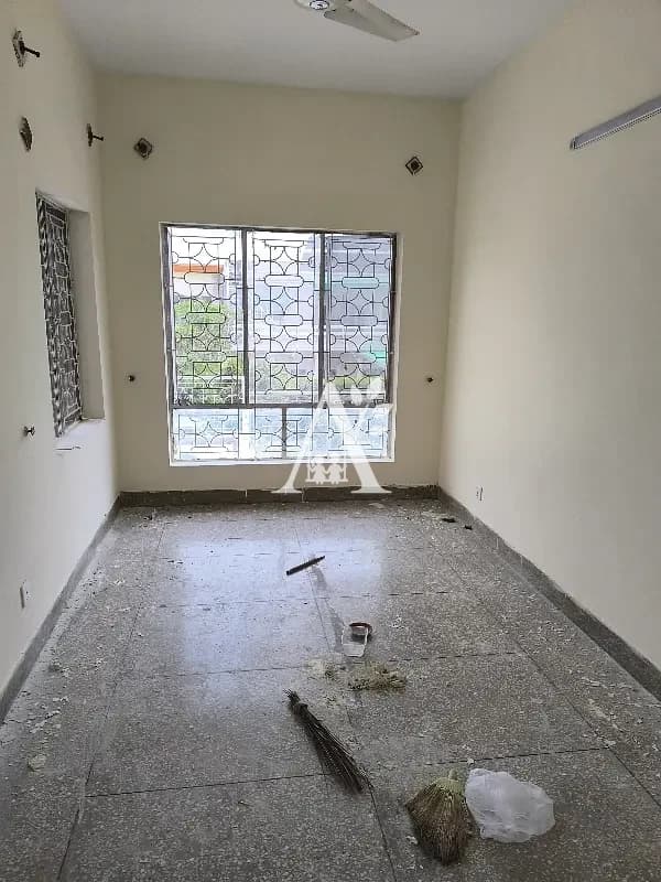 House for Rent in G-10 Islamabad | Drawing Dining TV Lounge Kitchen | Spacious Home in G-10, Islamabad