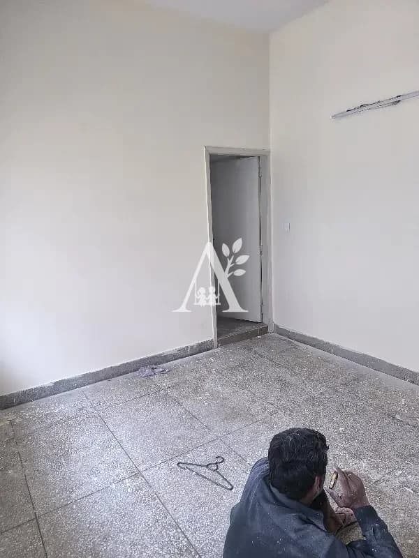 House for Rent in G-10 Islamabad | Drawing Dining TV Lounge Kitchen | Spacious Home in G-10, Islamabad photo 4