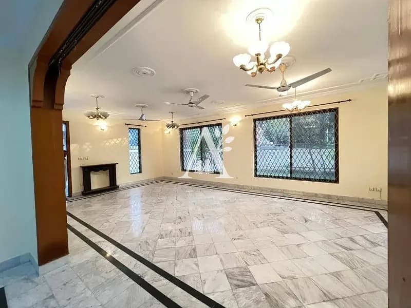 House for Rent in F-11 Islamabad | Drawing Dining TV Lounge | Spacious Luxury Home in F-11, Islamabad
