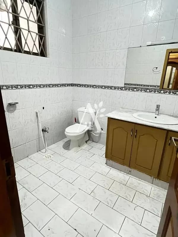 House for Rent in F-11 Islamabad | Drawing Dining TV Lounge | Spacious Luxury Home in F-11, Islamabad photo 2