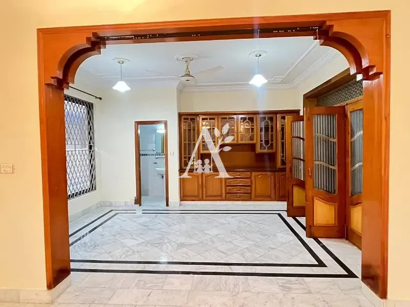 House for Rent in F-11 Islamabad | Drawing Dining TV Lounge | Spacious Luxury Home in F-11, Islamabad photo 4