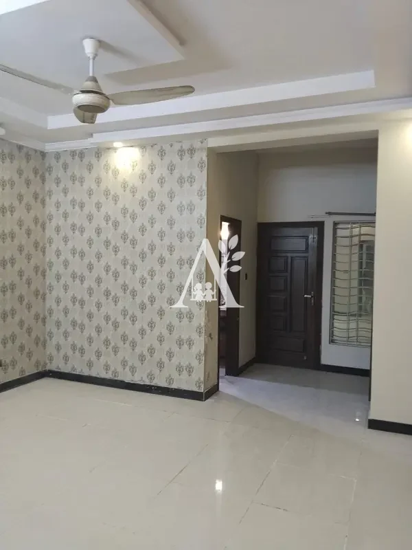 Beautiful 10 Marla House Available for Rent in F-11 Islamabad in f-11, Islamabad photo 3