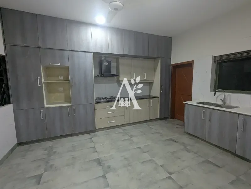 Elegant Upper Portion Available for Rent in Prestigious F-7 Islamabad in F-7, Islamabad photo 3