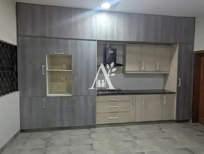 Elegant Upper Portion Available for Rent in Prestigious F-7 Islamabad in F-7, Islamabad photo 4
