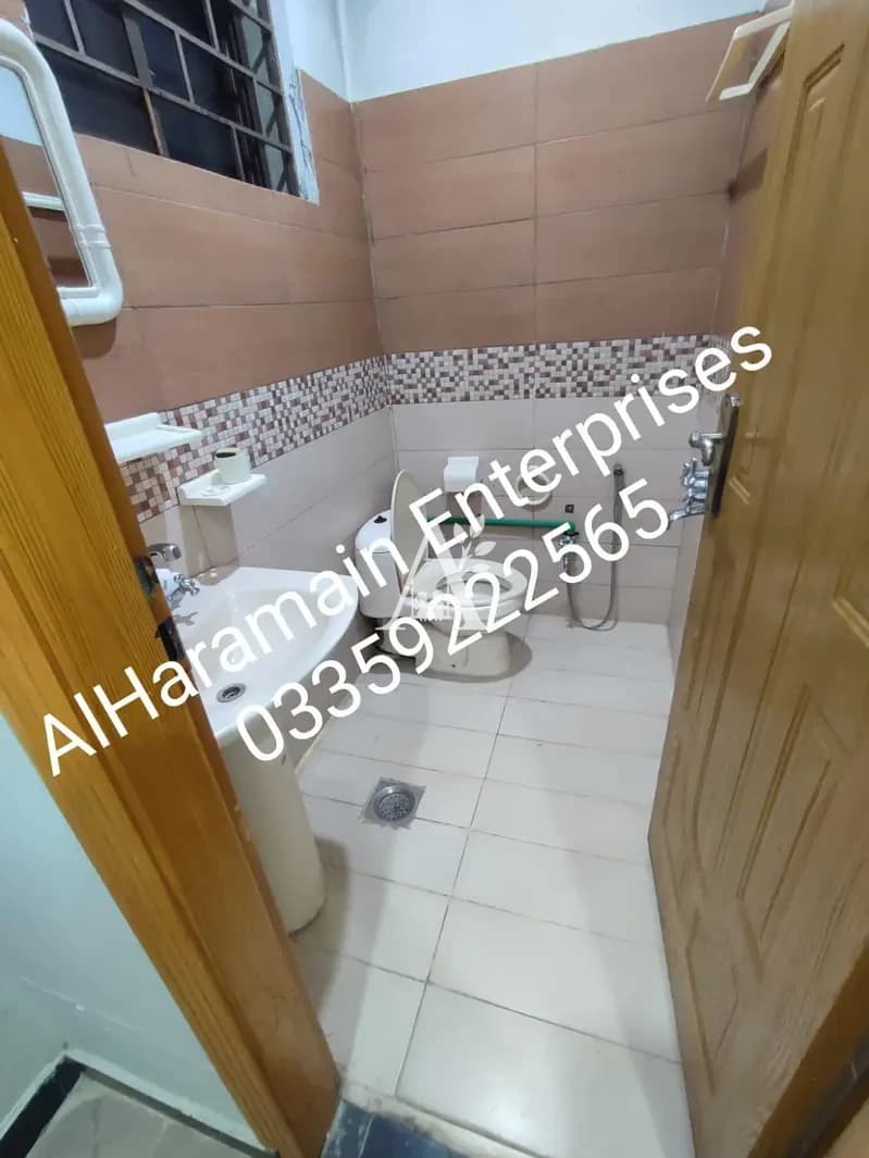 Full House for Rent in G-11/1 Islamabad | Near Markaz & Metro | Ideal for Multinational Staff in G-11, Islamabad photo 2