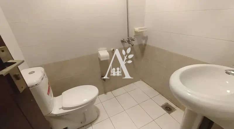 Prime Commercial Space Available for Rent in G-11 Markaz, Islamabad in G-11, Islamabad photo 2