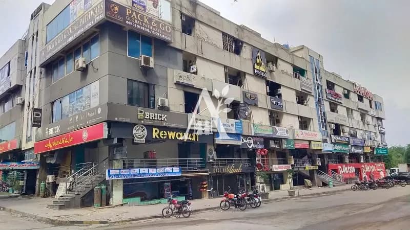Fully Renovated Commercial Office Available for Rent in Islamabad in G-11, Islamabad photo 3