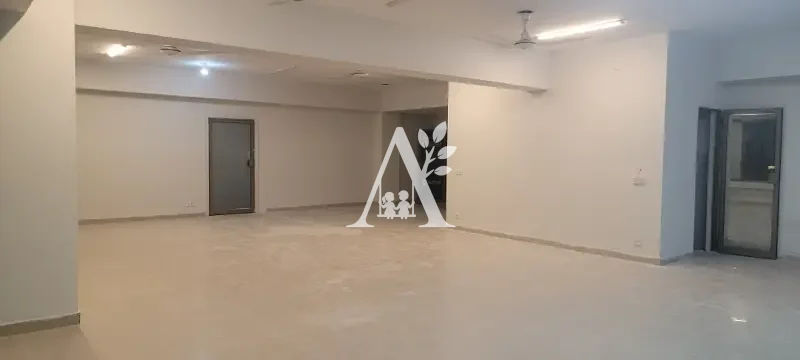 Open Space Commercial Office Available for Rent in G-11 Markaz Islamabad in G-11, Islamabad photo 3