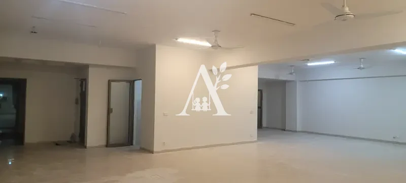 Open Space Commercial Office Available for Rent in G-11 Markaz Islamabad in G-11, Islamabad photo 5