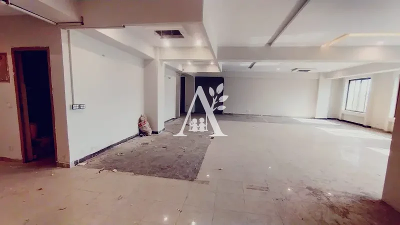 Prime Commercial Office Space Available for Rent in Islamabad in G-11, Islamabad photo 4