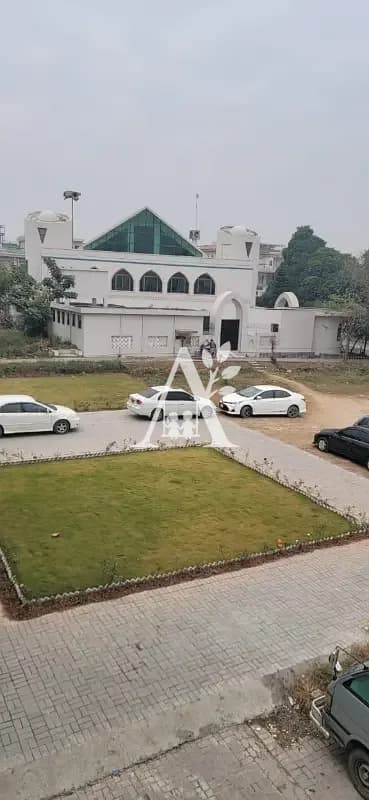 Prime Commercial Unit Available for Rent in G-11, Islamabad in G-11, Islamabad photo 5