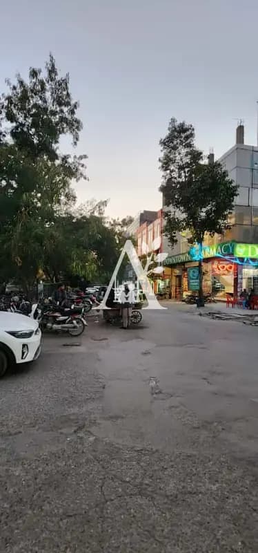 1st Floor Corner Commercial Space for Rent in F-10 Markaz Islamabad | Prime Location | Ideal for Corporate Office | Main Markaz in F-10, Islamabad photo 2