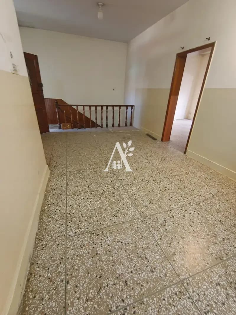 Spacious 3 Bedroom Upper Floor for Rent G-10/2 Islamabad | Independent Entrance | Near Markaz in G-10, Islamabad photo 2