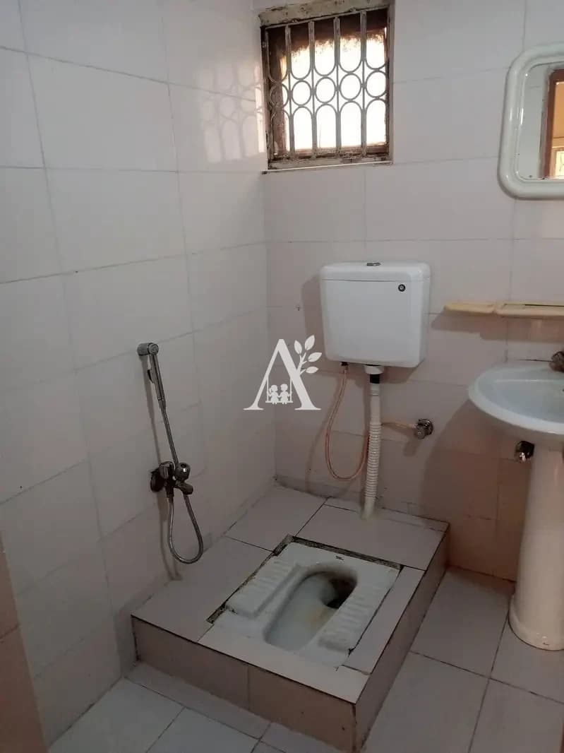 Luxury Ground Floor Available for Rent G-10/1 Islamabad | Near Markaz & Courts | Separate Entrance in G-10, Islamabad photo 5