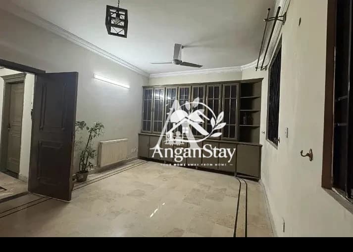 Stunning Ground Floor for Rent G-13 Islamabad | Massive Layout | Prime Location Near Markaz in G-13, Islamabad photo 4