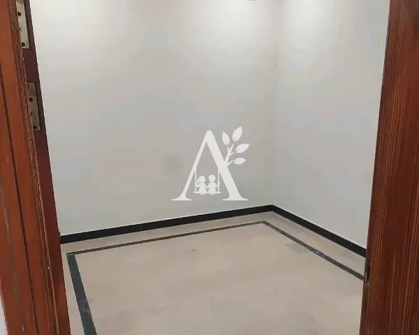 Beautiful Upper Portion available for Rent G-13 Islamabad | Executive Lifestyle | Prime Markaz Location in G-13, Islamabad photo 5