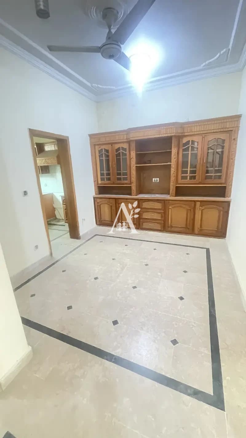 Lower Floor for Rent G-13 Islamabad | Executive Hub Location in G-13, Islamabad photo 3