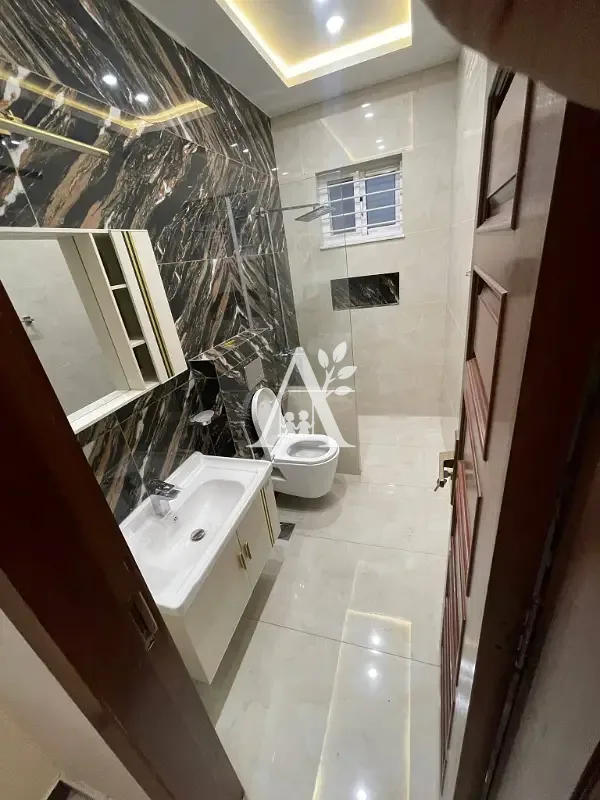 Luxury Upper Portion for Rent in Multi Gardens E-11/3 Islamabad | Ideal for Family in E-11/2, Islamabad photo 4