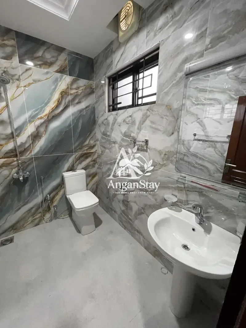 Luxury Ground Portion for Rent in G-13 Islamabad | Elite Executive Residency | Separate Entrance in G-13, Islamabad photo 2