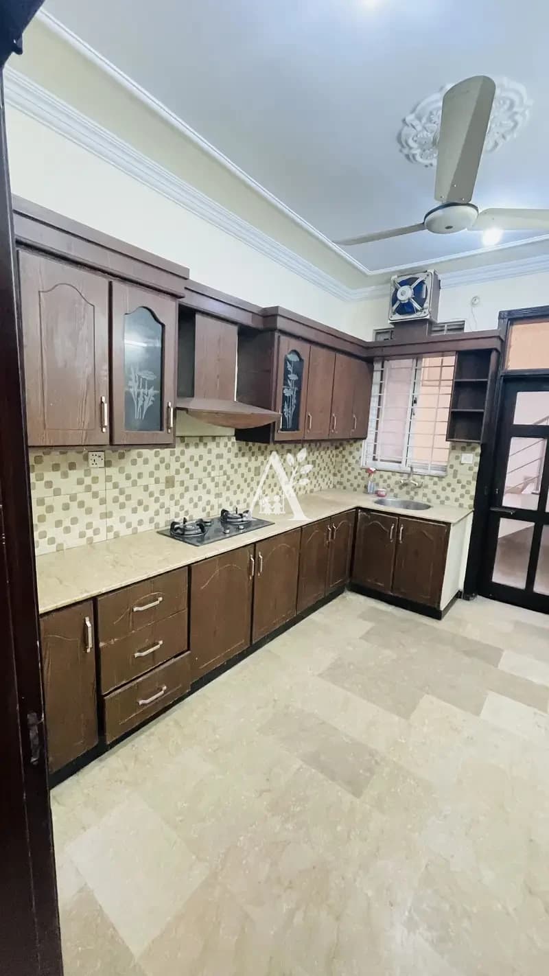 Beautiful Lower Floor for Rent G-13 Islamabad | Executive Lifestyle | Prime Markaz Location in G-13, Islamabad photo 5
