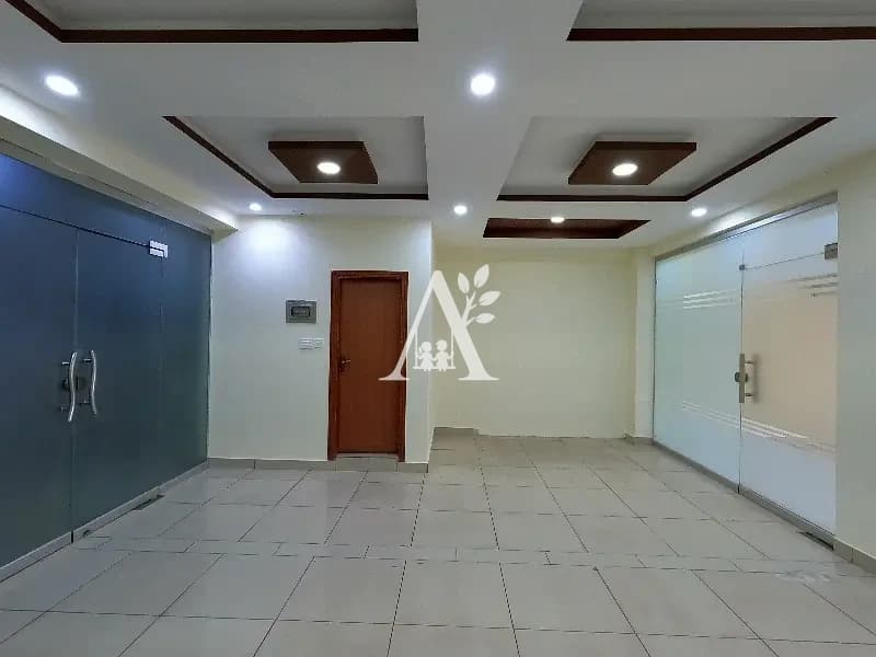 Luxury Commercial Space for Rent G-11 Markaz | Ideal for IT Firms | Modern Design in G-11 Markaz, Islamabad photo 4