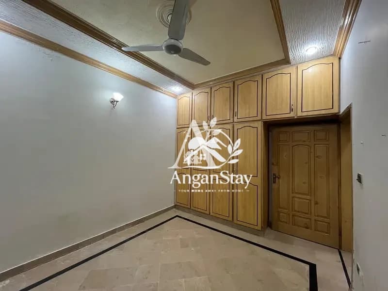 Stunning Lower Floor for Rent G-13 Islamabad | Huge Layout | Prime Location Near Markaz in G-13, Islamabad photo 4