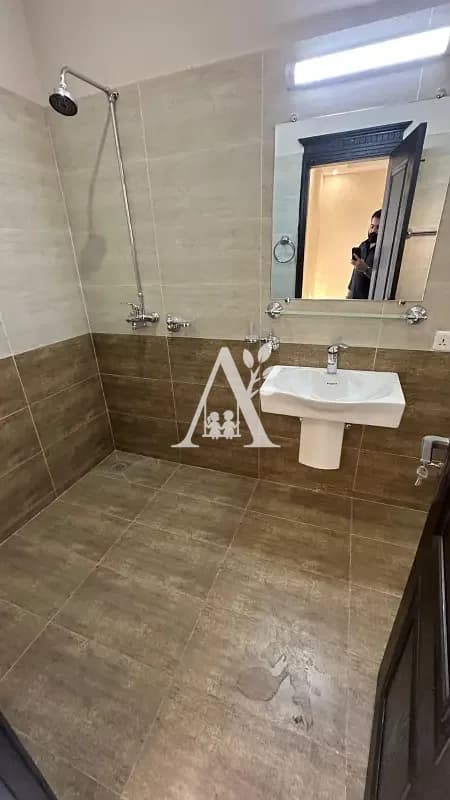 Beautiful Residency for Rent G-11 Islamabad | Executive Lifestyle | Prime Central Location in G-11, Islamabad photo 3