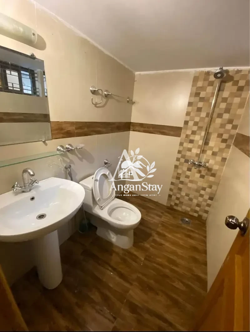 Luxury Ground Floor for Rent G-13 Islamabad | 10 Marla | Independent Entrance | Prime Location in G-13/3, Islamabad photo 2