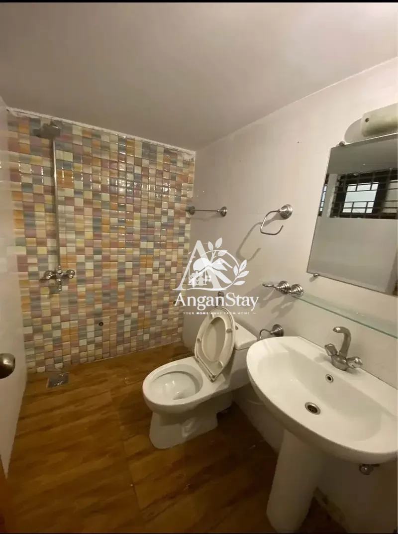 Luxury Ground Floor for Rent G-13 Islamabad | 10 Marla | Independent Entrance | Prime Location in G-13/3, Islamabad photo 3