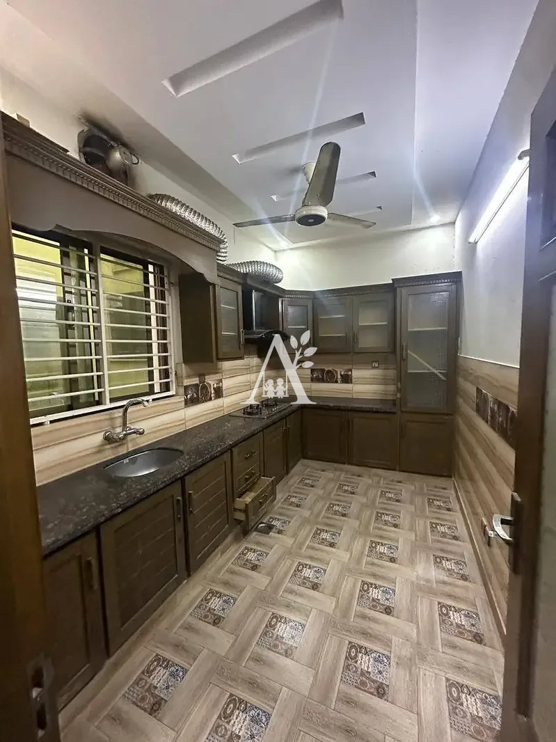 Beautiful Lower Floor for Rent G-13 Islamabad | Executive Lifestyle | Prime Markaz Location in G-13, Islamabad photo 4